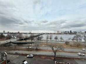 482 Beacon St, Unit 52 in Boston, MA - Building Photo - Building Photo