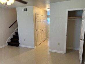 316 Plantation Dr, Unit 3 in Chalmette, LA - Building Photo - Building Photo