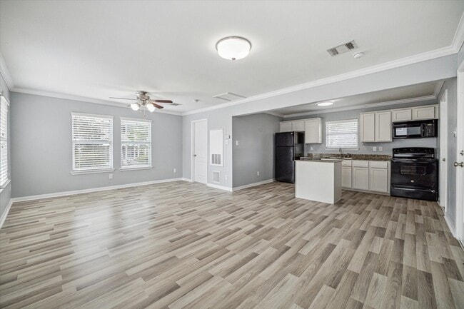 property at 1548 Ashland St