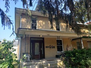1542 Quarrier St, Unit A in Charleston, WV - Building Photo - Building Photo