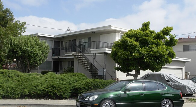 215 Flanders Ct in Hayward, CA - Building Photo - Building Photo