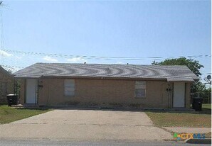 1805 N W S Young Dr in Killeen, TX - Building Photo