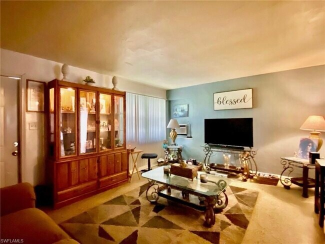 2217 Jackson St in Ft. Myers, FL - Building Photo - Building Photo