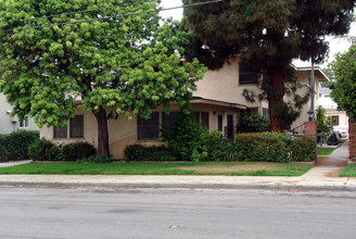 1641-1645 E Maple Ave in El Segundo, CA - Building Photo - Building Photo