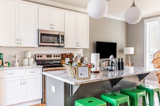 1301 Baptist World Center Dr in Nashville, TN - Foto de edificio - Building Photo