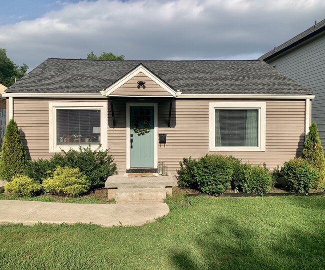 property at 1003 N 6th St