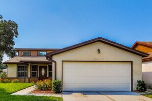 1967 Blue Bird Run W in Orange Park, FL - Building Photo