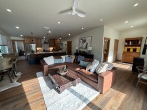 1716 Copper Ridge Spur in Steamboat Springs, CO - Foto de edificio - Building Photo