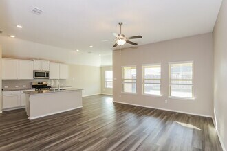 14425 Jaycee Ln in Haslet, TX - Foto de edificio - Building Photo