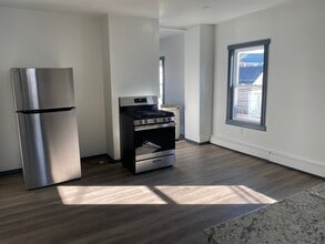 24 Church St in Taunton, MA - Building Photo - Building Photo