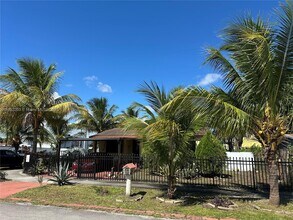 1395 NW 118th St in Miami, FL - Building Photo - Building Photo