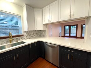 218 Phosphor Ave in Metairie, LA - Foto de edificio - Building Photo