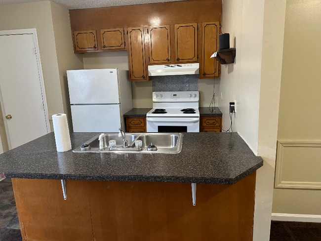 property at 400 Boundary St