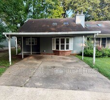 1401 Elmdale Pl in Jonesboro, AR - Building Photo