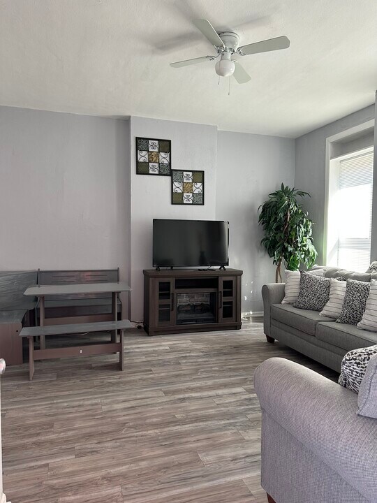 3209 Iowa Ave in St. Louis, MO - Building Photo