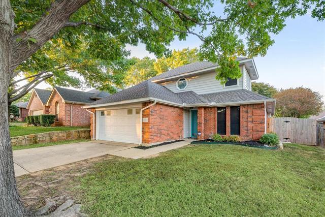 1504 Ashwood Ln in Grapevine, TX - Foto de edificio - Building Photo