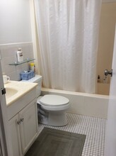 2350 Massachusetts Ave, Unit 24 in Cambridge, MA - Building Photo - Building Photo