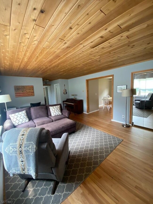 property at 5 D Rolling Ridge Rd