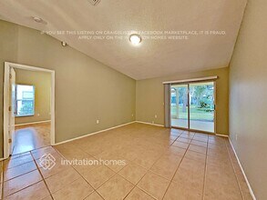 2275 Cork Oak St W in Sarasota, FL - Building Photo - Building Photo