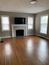 637 W 44th St in Indianapolis, IN - Foto de edificio - Building Photo