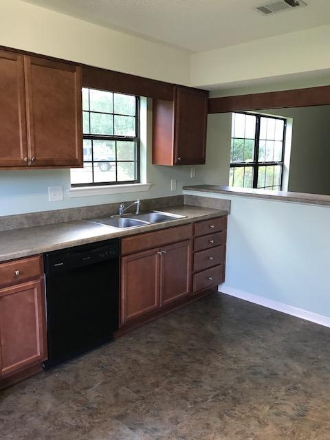 107 Crystal Lake Ln in Valparaiso, FL - Building Photo - Building Photo