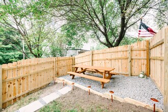 5 Cemetery St in Pittsburgh, PA - Building Photo - Building Photo