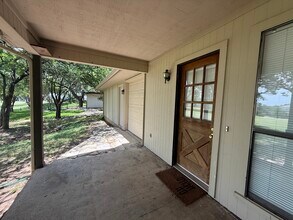 4011 Fairway Dr in Granbury, TX - Building Photo - Building Photo