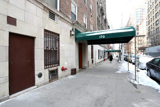 170 W 76th St in New York, NY - Foto de edificio - Building Photo