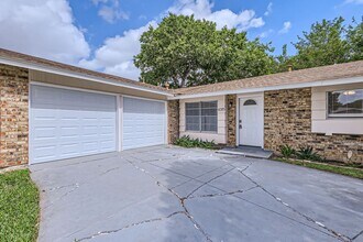 4315 Summer Sun Ln in San Antonio, TX - Building Photo - Building Photo