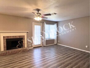 100 Pleasant Grove Ln in Waco, TX - Building Photo - Building Photo