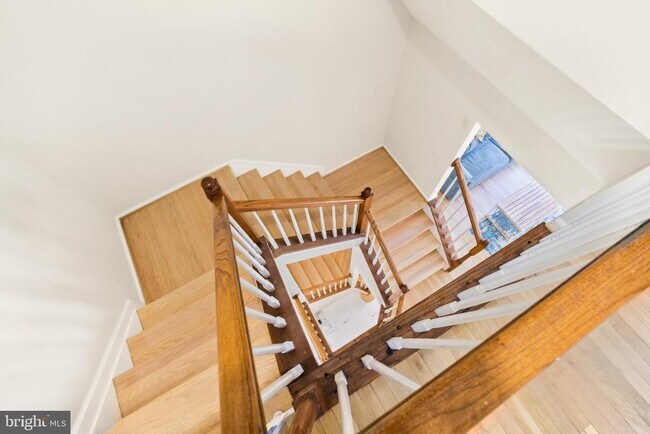 9821 Tiffany Hill Ct in Bethesda, MD - Building Photo - Building Photo