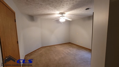 554 College Ave in Terre Haute, IN - Building Photo - Building Photo