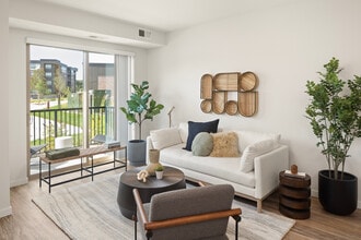 Aster in Coon Rapids, MN - Foto de edificio - Interior Photo