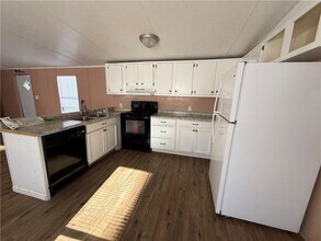 129 Elza Dr in Cleveland, GA - Building Photo - Building Photo