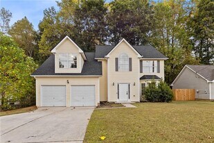 498 Pecan Wood Cir in Fairburn, GA - Building Photo