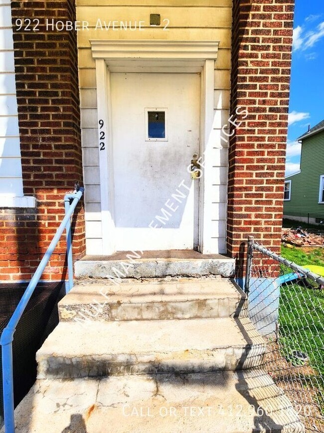 922 Hober Ave in Mckees Rocks, PA - Building Photo - Building Photo