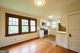 53 W Knowlton Rd in Media, PA - Building Photo - Building Photo