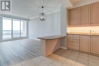 1 Belvedere Ct in Brampton, ON - Building Photo - Building Photo