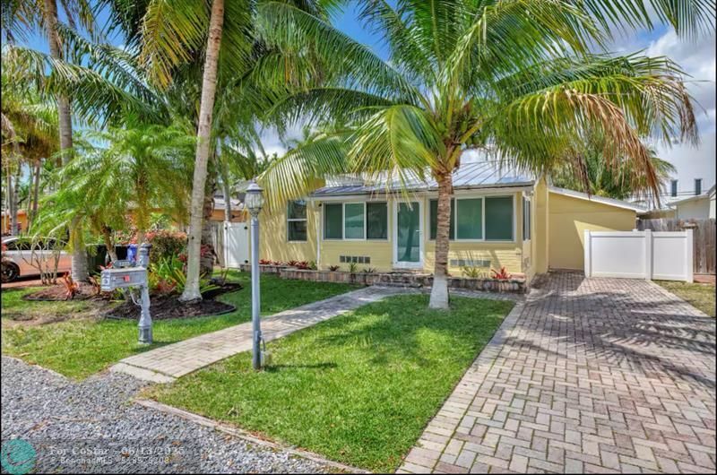 1223 NE 16th Ave in Fort Lauderdale, FL - Building Photo