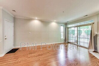 10814 Antigua Terrace in North Bethesda, MD - Building Photo - Building Photo