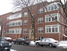 7458 N Greenview Ave in Chicago, IL - Building Photo