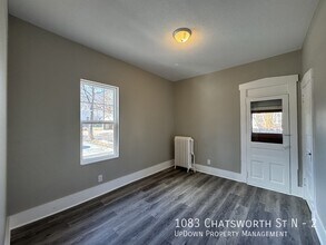 1083 Chatsworth St N in St. Paul, MN - Building Photo - Building Photo