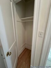 21 Fairbanks St, Unit 33 in Boston, MA - Building Photo - Building Photo