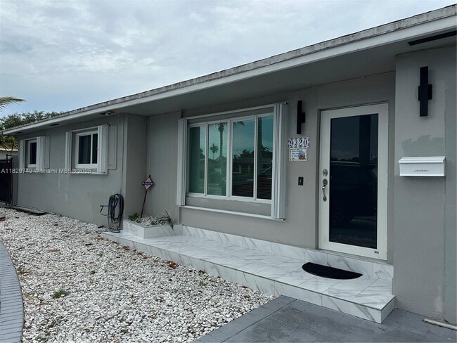 9320 SW 46th Ter