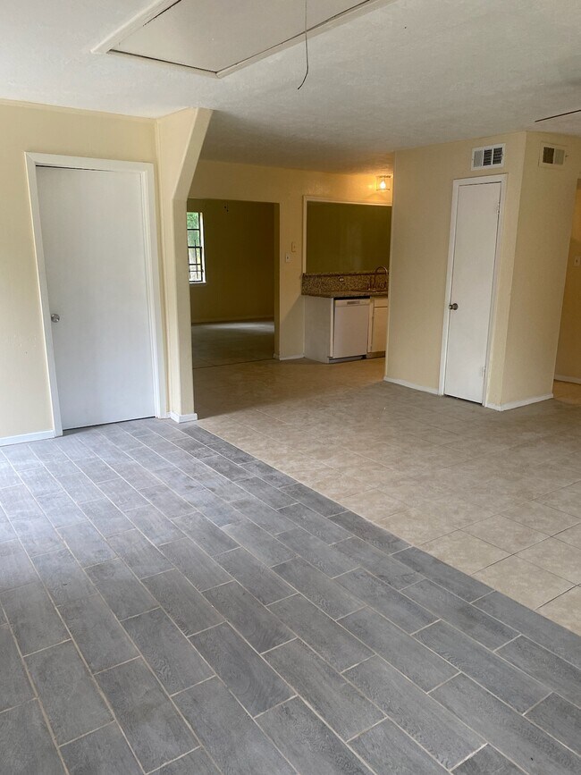 9846 Gillman St Rentals in Houston, TX