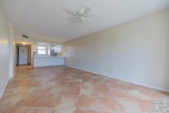 5300 NE 24th Ter in Fort Lauderdale, FL - Foto de edificio - Building Photo