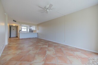 5300 NE 24th Ter in Fort Lauderdale, FL - Building Photo - Building Photo