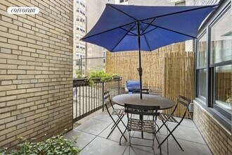 170 E 77th St in New York, NY - Building Photo - Building Photo