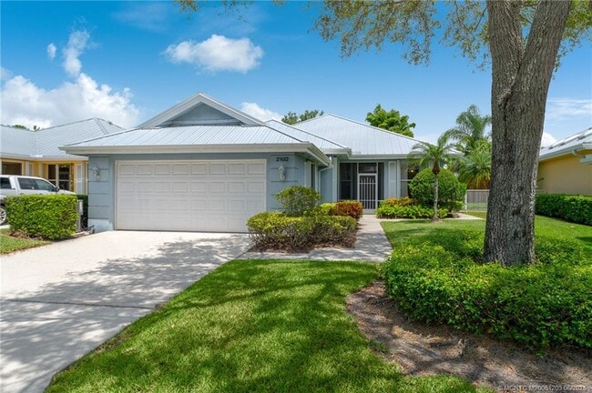 property at 2102 SW Mayflower Dr