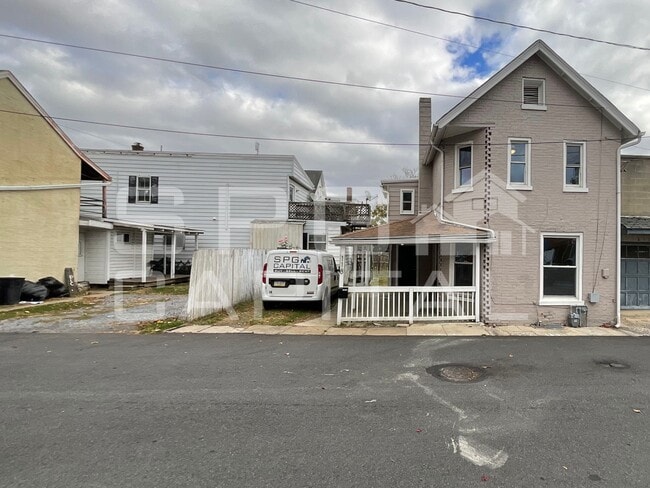 property at 118 S Harrison Ave